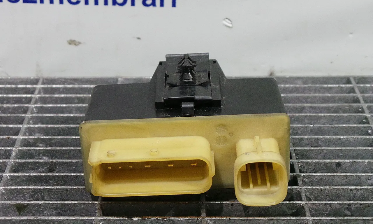 RELEU VENTILATOR CLIMA PEUGEOT 308 I 2007-2016