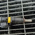 INJECTOR PEUGEOT 308 I 1.4 INJ 16V 2007-2016 oe-V752817680, vedere laterala