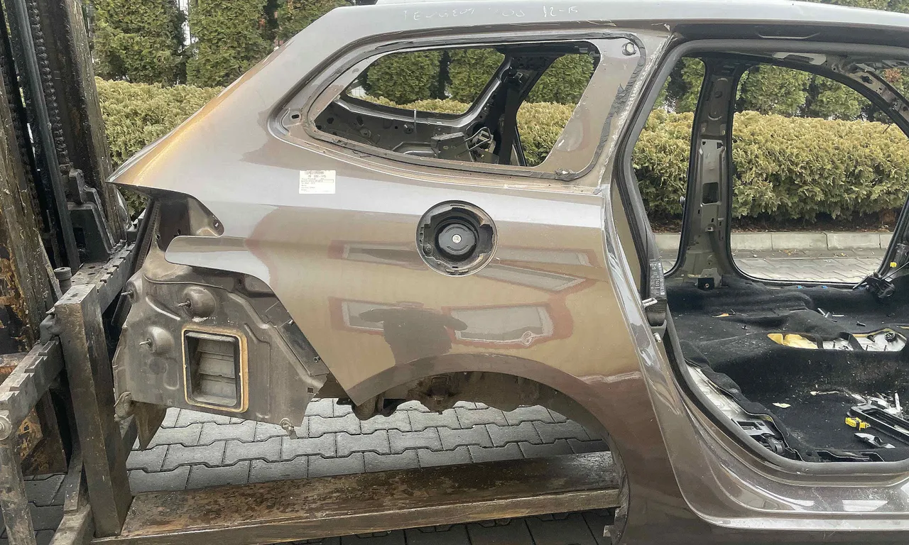 ARIPA SPATE DREAPTA PEUGEOT 308 II 2013-2021