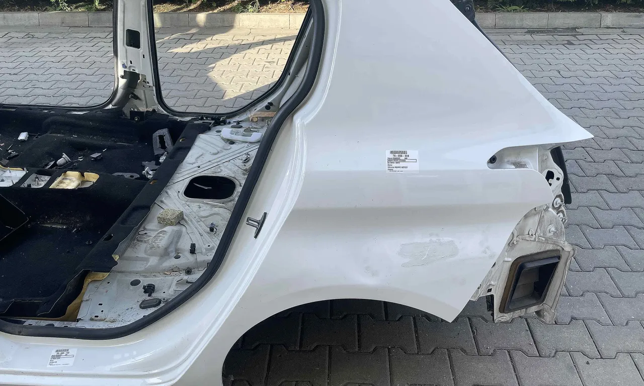 ARIPA SPATE STANGA PEUGEOT 308 II 2013-2021