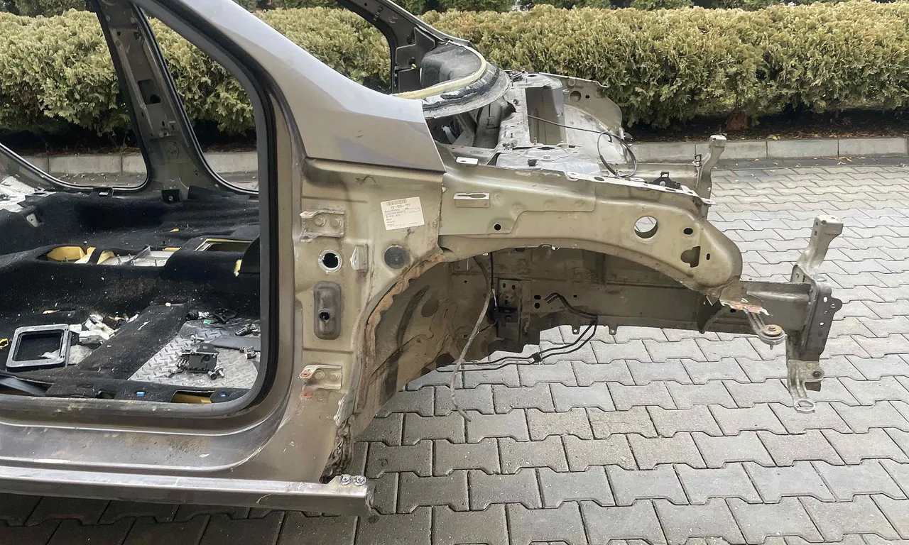 LONJERON DREAPTA PEUGEOT 308 II 2013-2021