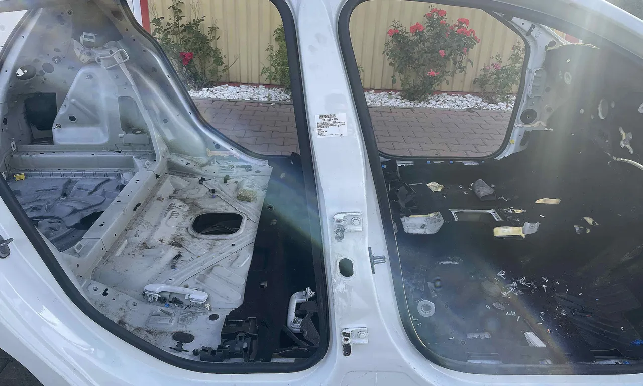 STALP MIJLOC DREAPTA PEUGEOT 308 II 2013-2021