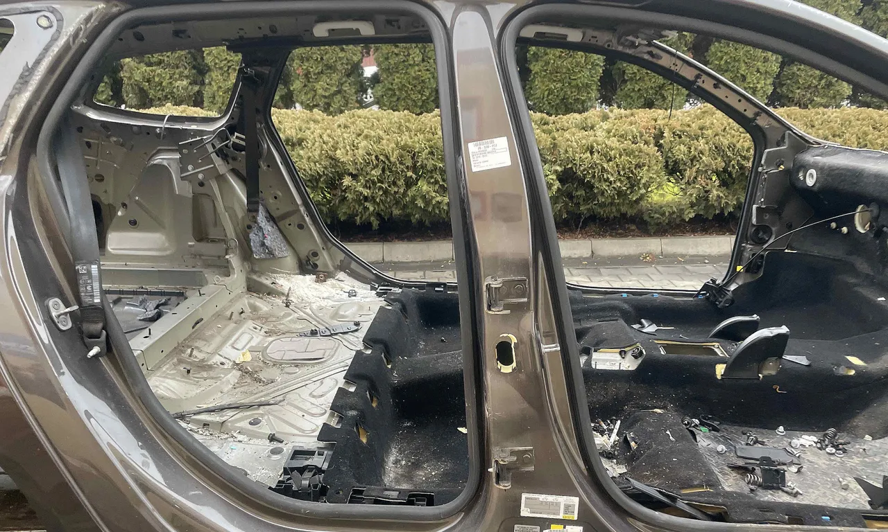 STALP MIJLOC DREAPTA PEUGEOT 308 II 2013-2021
