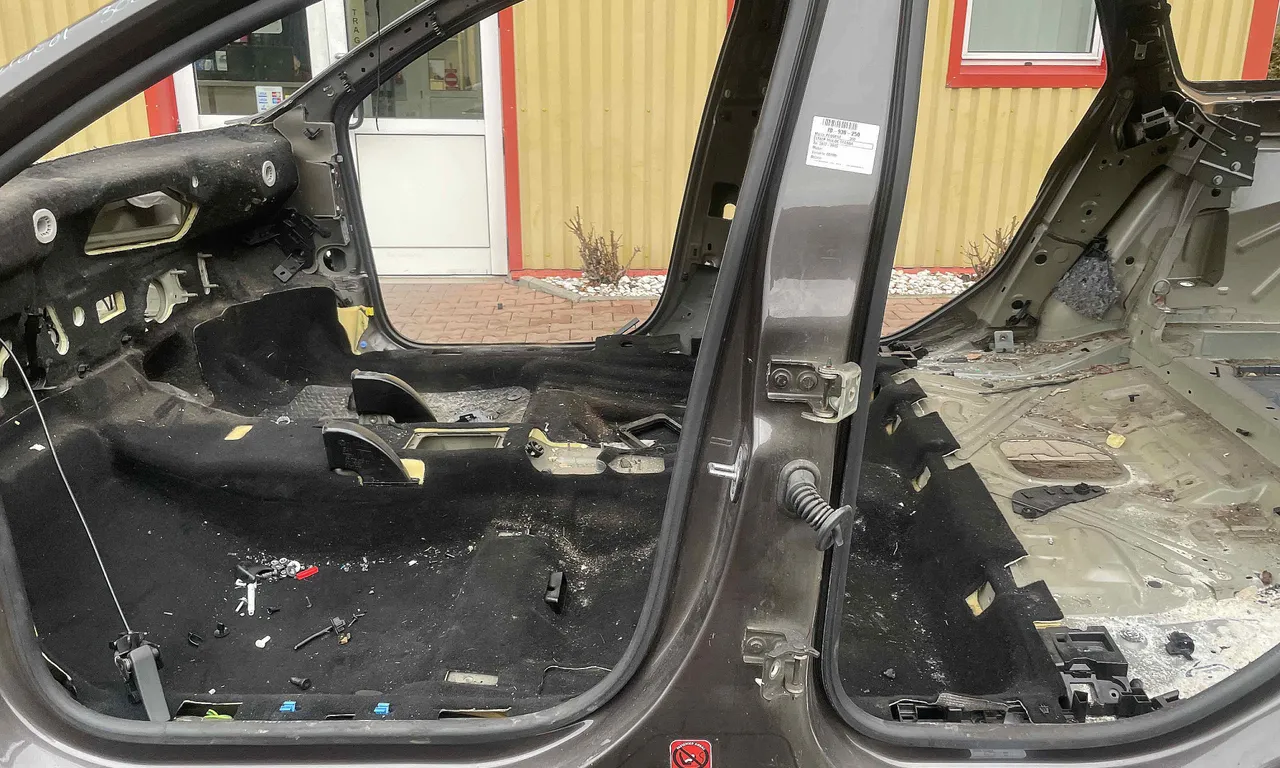 STALP MIJLOC STANGA PEUGEOT 308 II 2013-2021