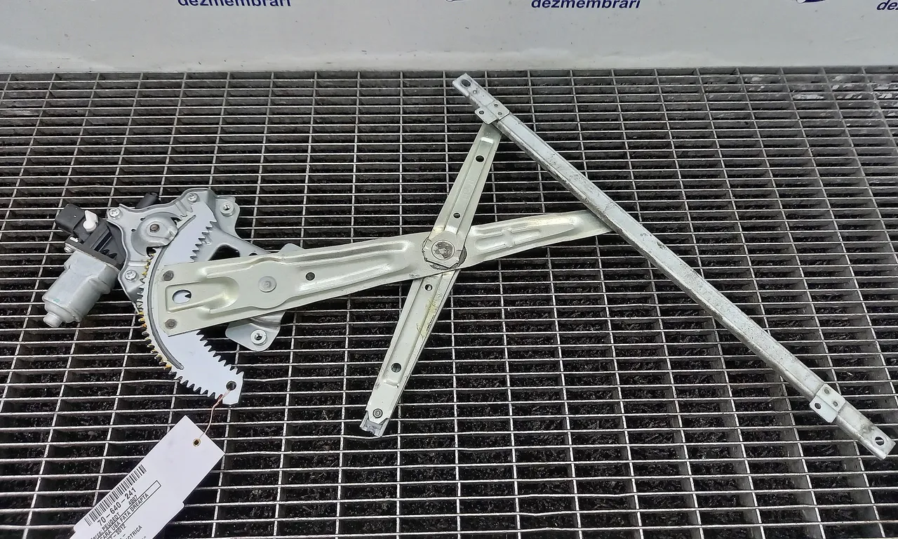 MACARA USA FATA DREAPTA PEUGEOT 4007 2007-2013