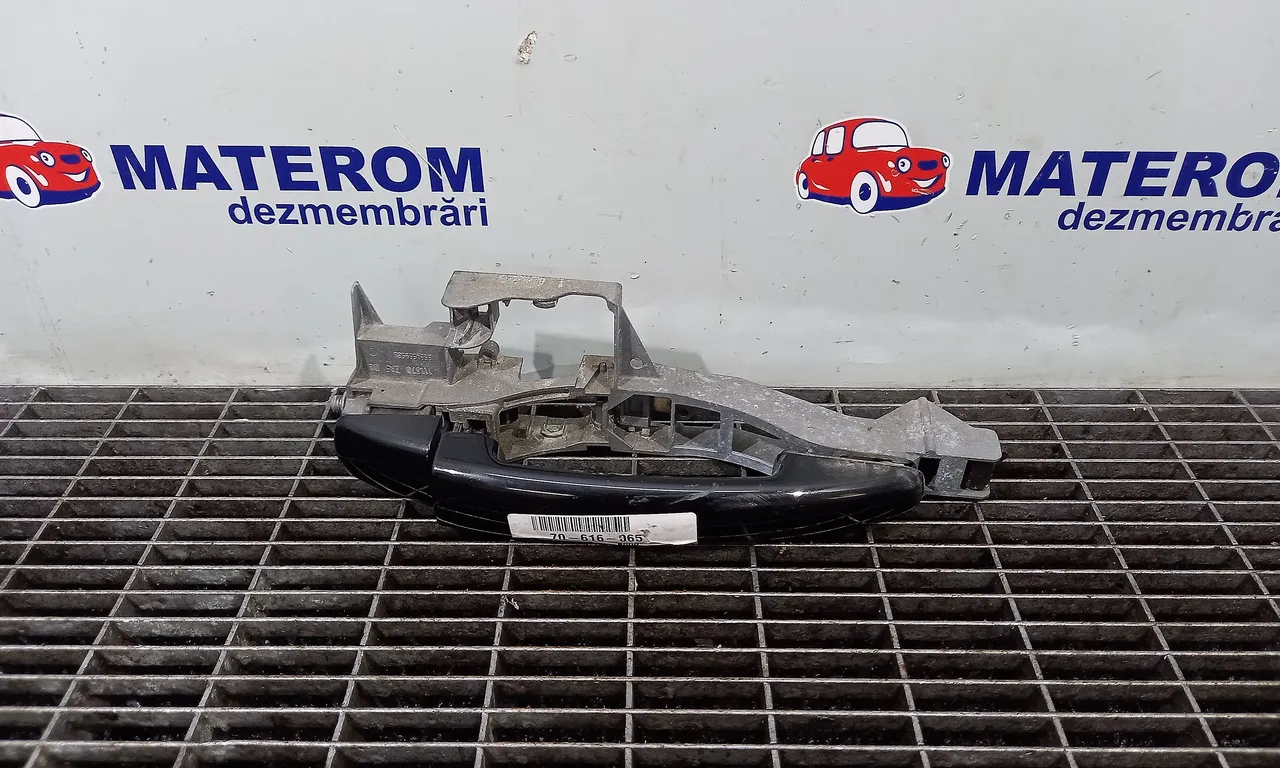 MANER USA SPATE DREAPTA PEUGEOT 5008 2009-2017