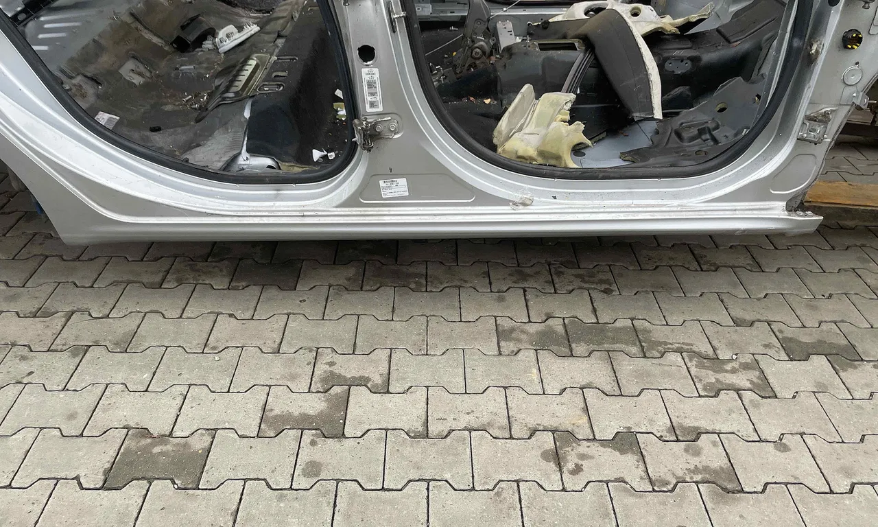 PRAG DREAPTA PEUGEOT 508 I 2010-2018