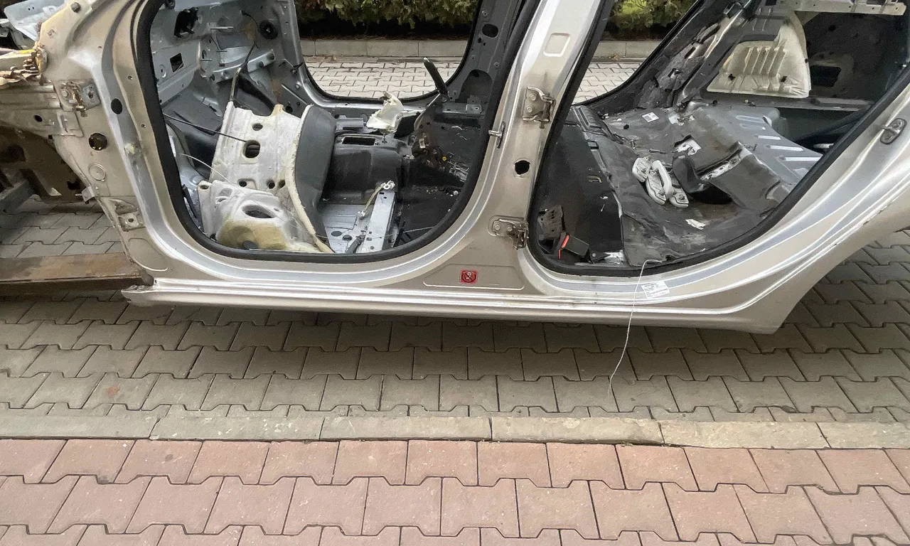 PRAG STANGA PEUGEOT 508 I 2010-2018