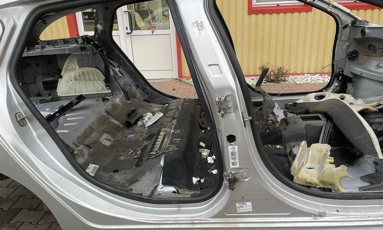STALP MIJLOC DREAPTA PEUGEOT 508 I 2010-2018
