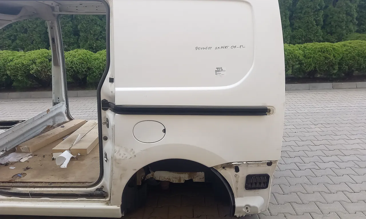 ARIPA SPATE STANGA PEUGEOT EXPERT 2007-2012