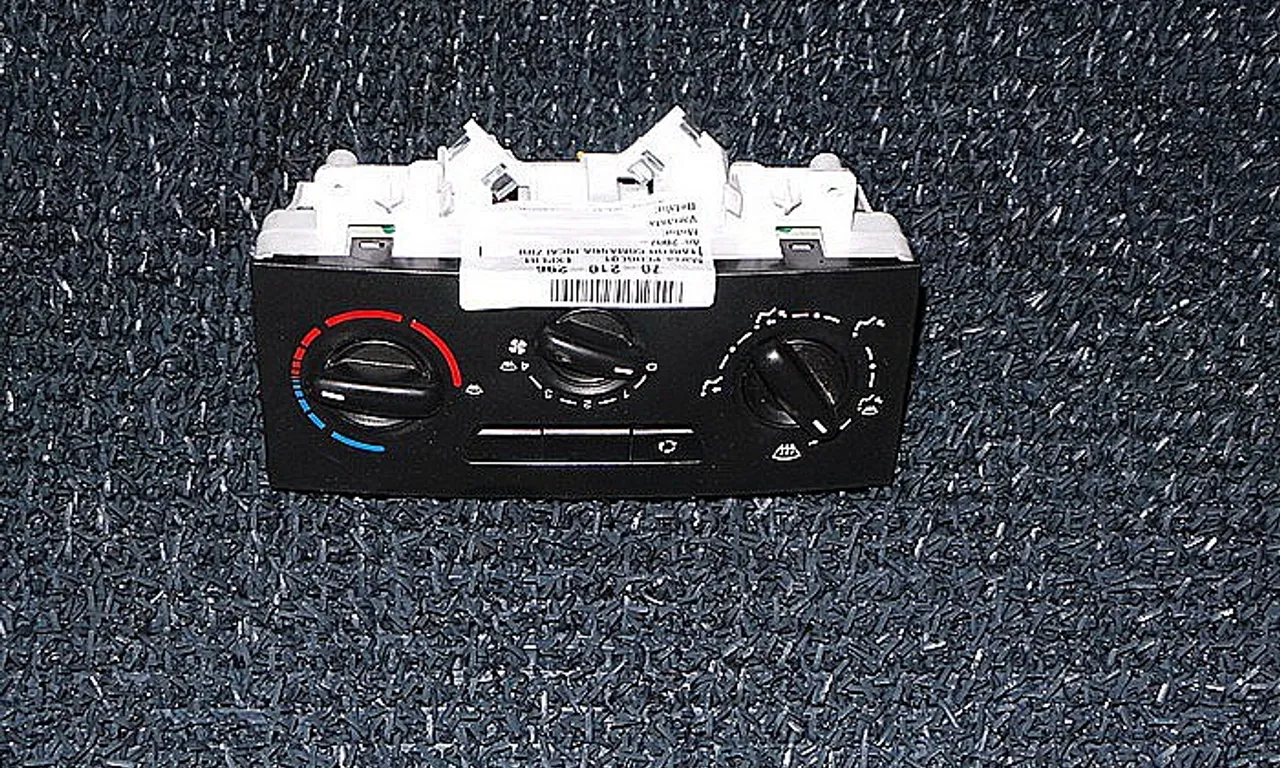 TABLOU COMANDA INCALZIRE PEUGEOT EXPERT 2007-2012