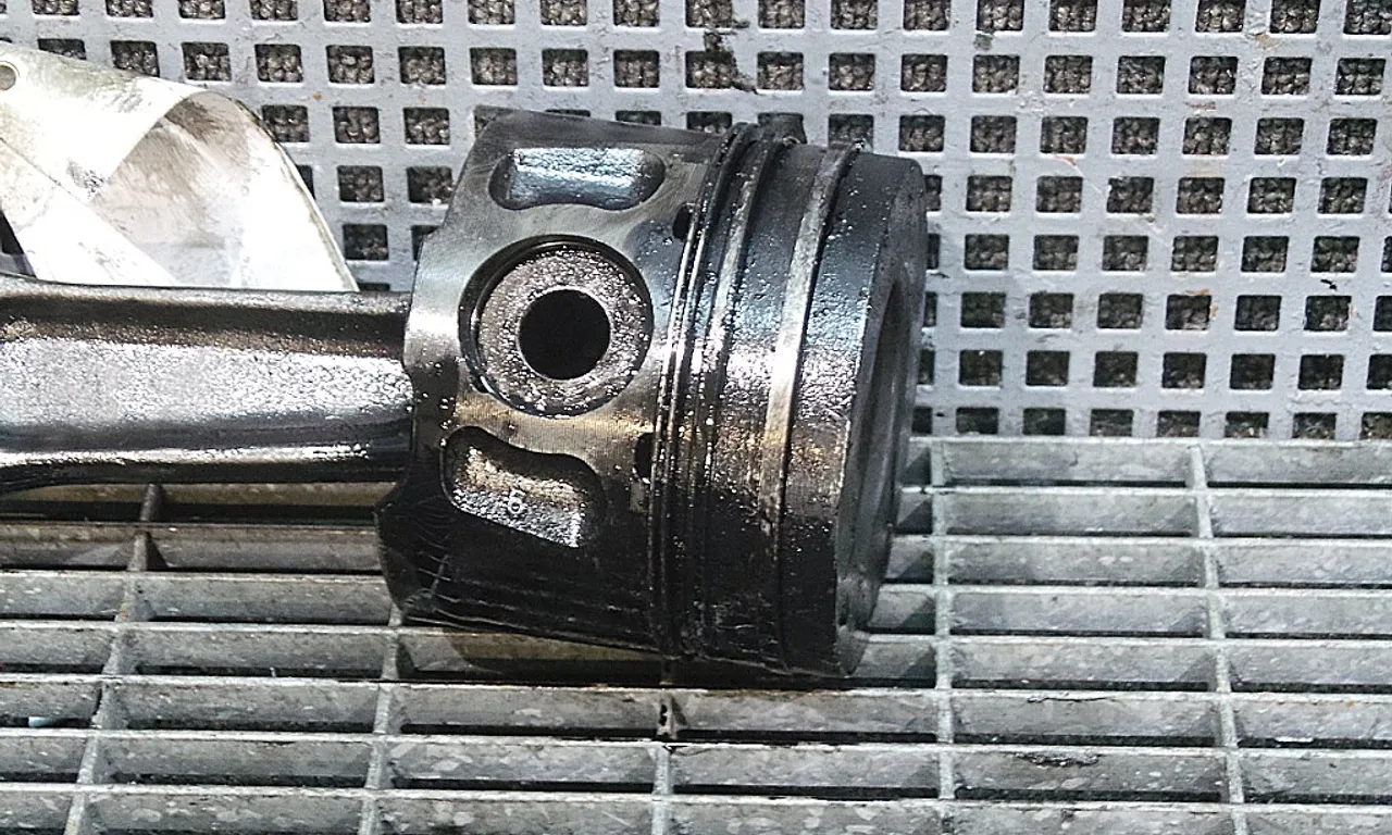 PISTON PEUGEOT EXPERT 2007-2012