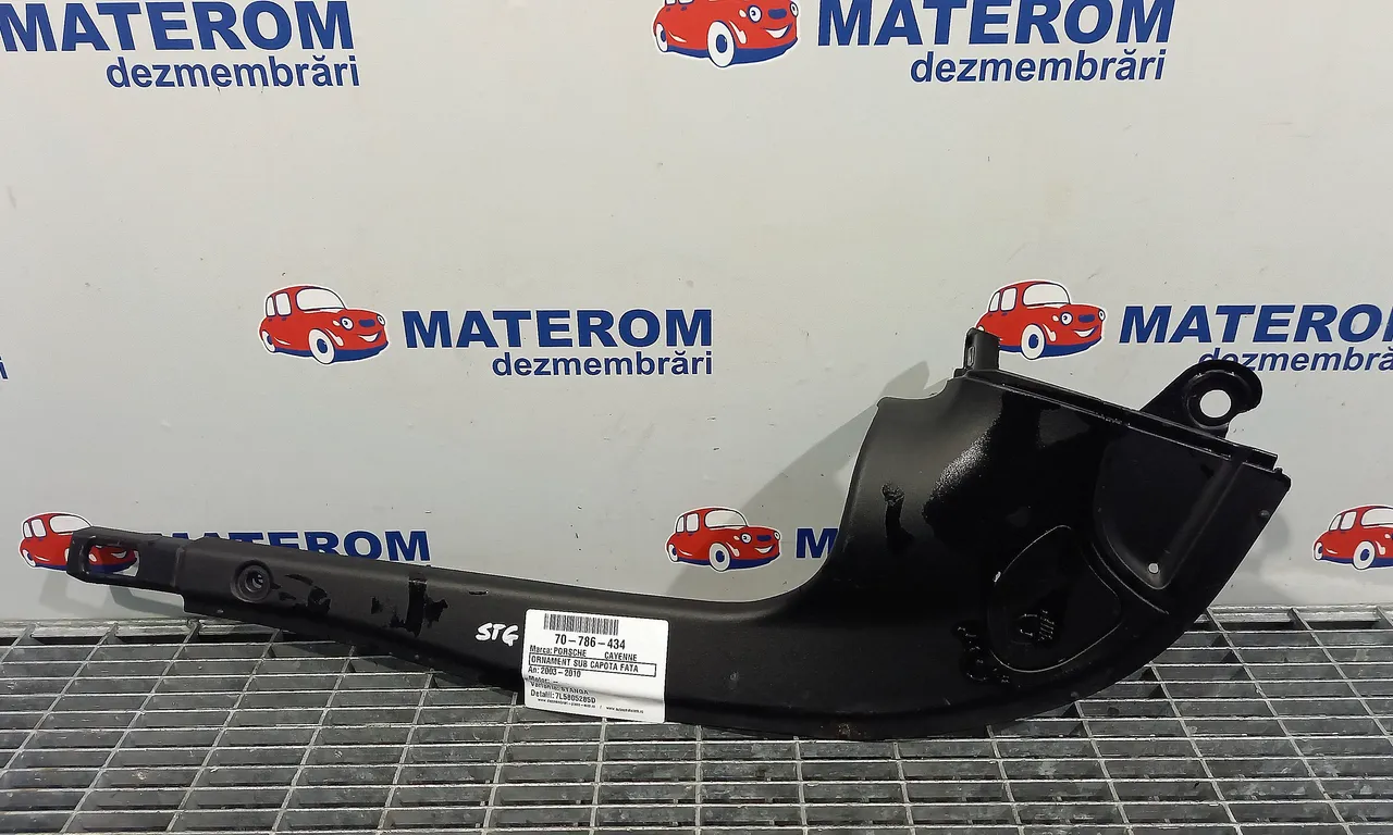 ORNAMENT SUB CAPOTA FATA PORSCHE CAYENNE 2002-2010