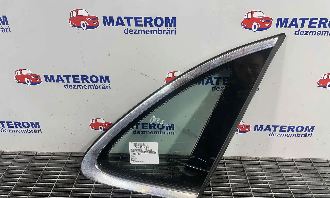 GEAM CAROSERIE SPATE DREAPTA PORSCHE MACAN 2014-2018
