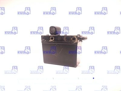 POMPA RABATARE CABINA PREMIUM RENAULT TRUCKS MAGNUM, vedere frontata
