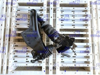 SUPORT AMORTIZOR SPATE CABINA T RENAULT TRUCKS MAXITY oe 7421821030, vedere frontata