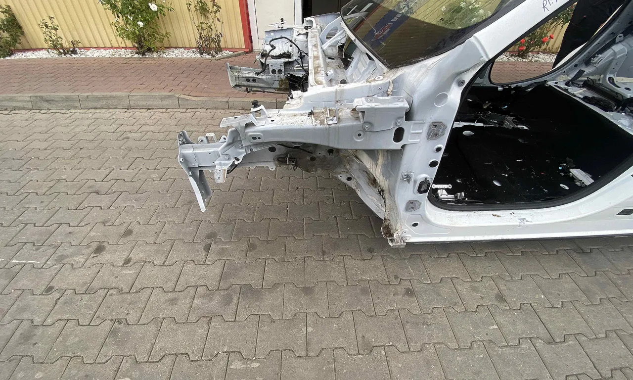 LONJERON STANGA RENAULT ARKANA I 2019-2022