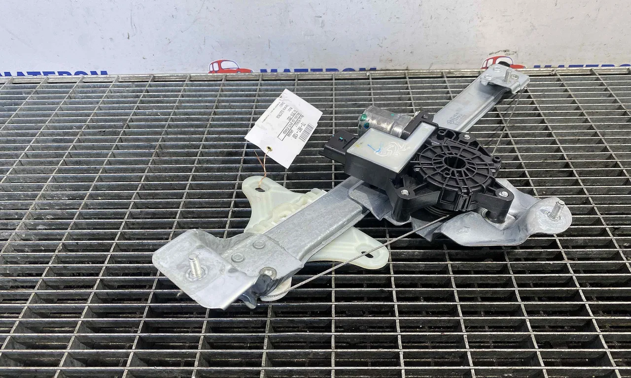 MACARA USA SPATE STANGA RENAULT ARKANA I 2019-2022