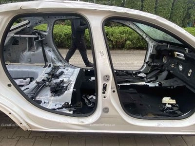 STALP MIJLOC DREAPTA RENAULT ARKANA I 1.3 TCe 140 2019-2022 oe 765142413R, vedere frontata
