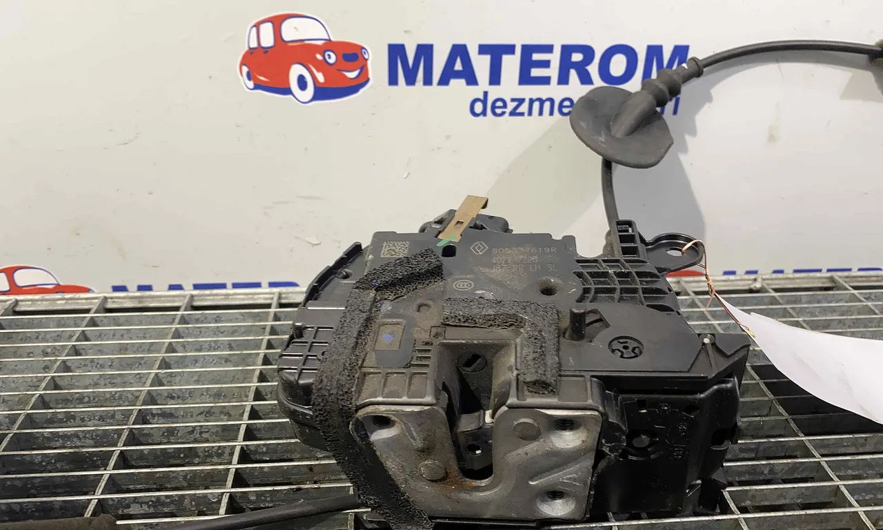 INCUIETOARE USA SPATE STANGA RENAULT CAPTUR I 2013-2016
