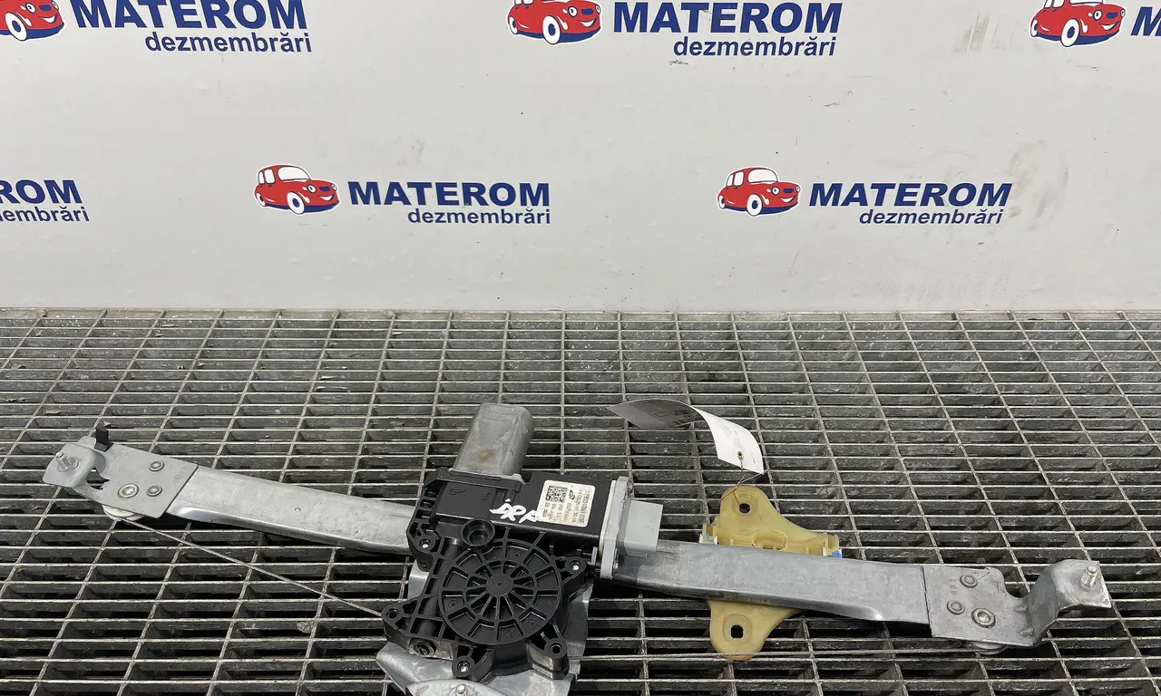 MACARA USA FATA DREAPTA RENAULT CAPTUR I 2013-2016