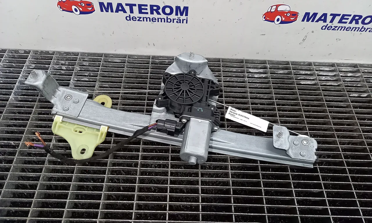 MACARA USA SPATE DREAPTA RENAULT CAPTUR I 2013-2017