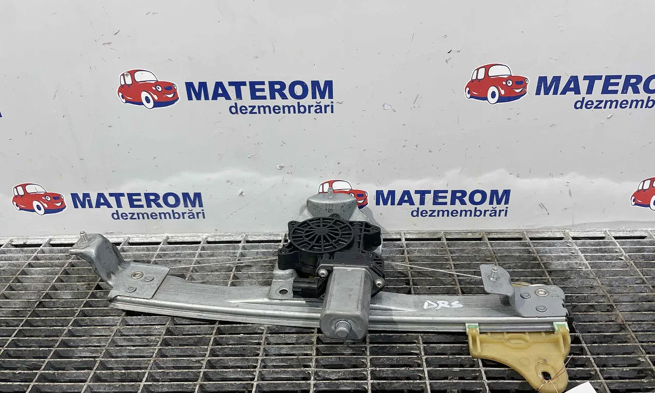 MACARA USA SPATE DREAPTA RENAULT CAPTUR I 2013-2016