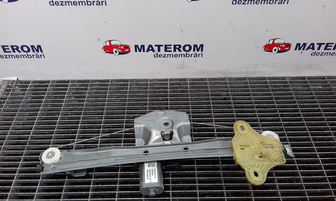 MACARA USA SPATE DREAPTA RENAULT CAPTUR I 2013-2016