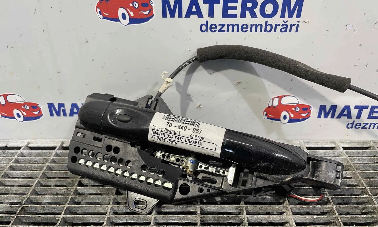 MANER USA FATA DREAPTA RENAULT CAPTUR I 2013-2016