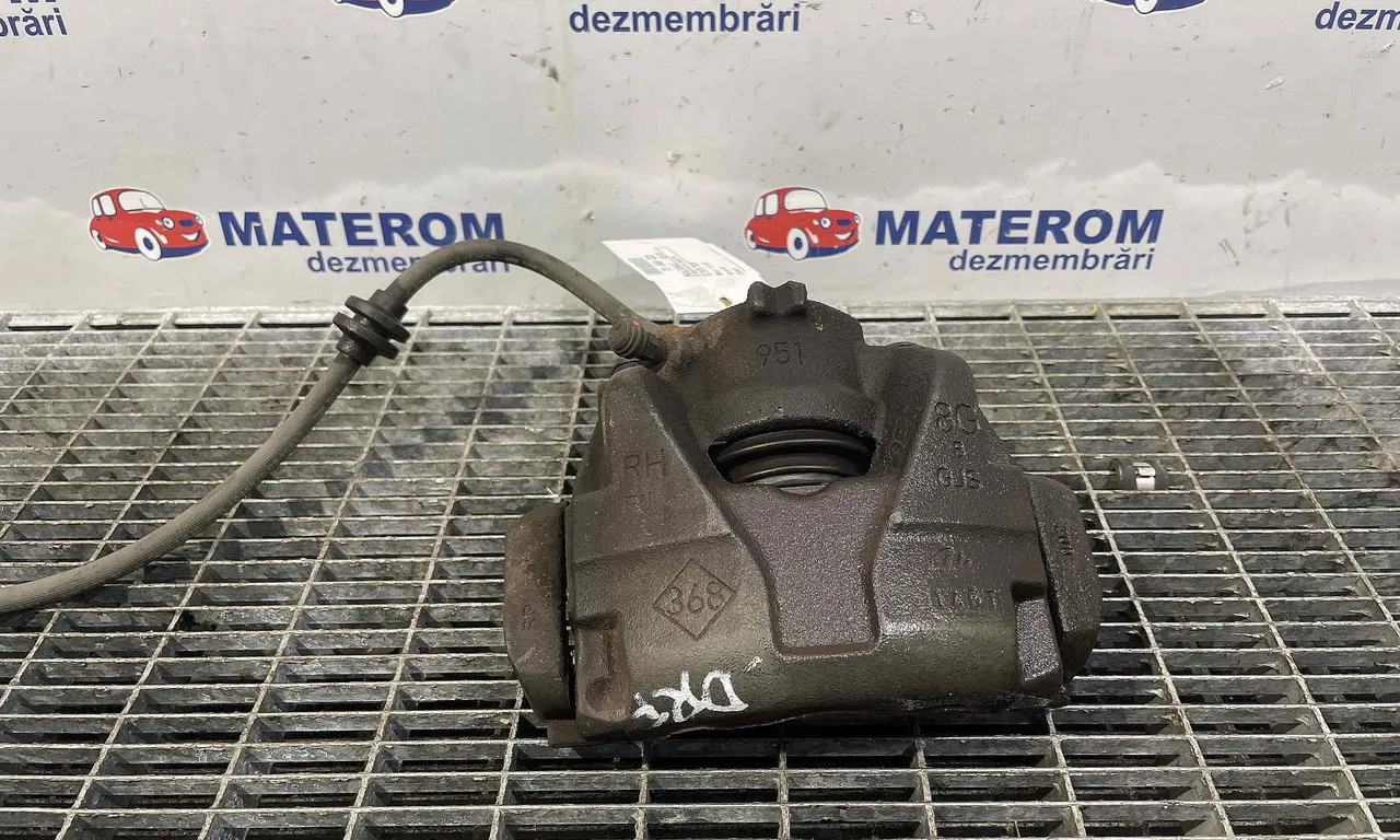ETRIER FATA DREAPTA RENAULT CAPTUR I 2013-2016