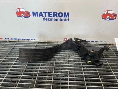 PEDALA ACCELERATIE RENAULT CAPTUR I 1.5 dCi 90 2013-2016 oe 180223454R, vedere frontata