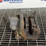ETRIER FATA DREAPTA RENAULT CLIO II 1.5 dCi 1998-2016 oe-7701499302, vedere laterala