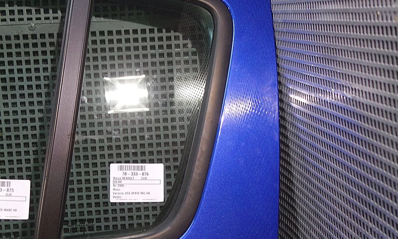 GEAM SPATE MIC STANGA RENAULT CLIO III 2005-2014
