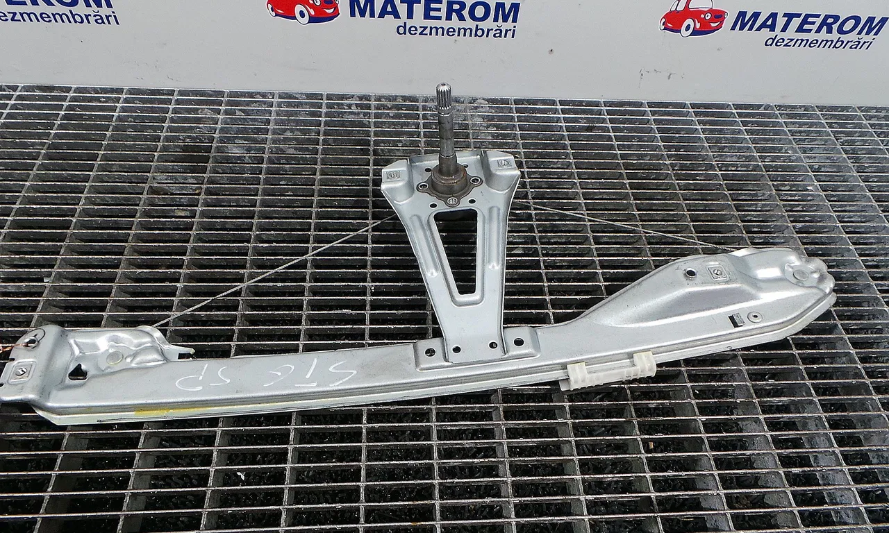 MACARA USA SPATE STANGA RENAULT CLIO III 2005-2014