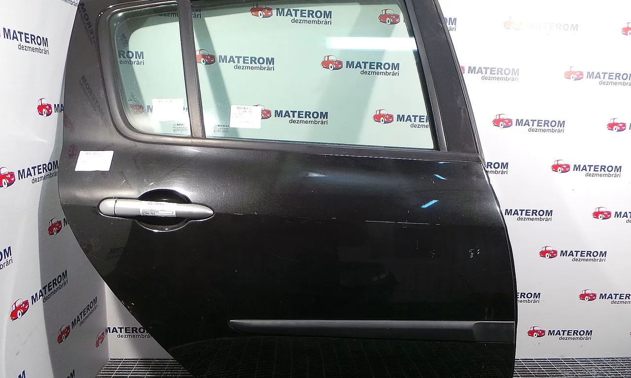 USA SPATE DREAPTA RENAULT CLIO III 2005-2014