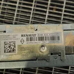 RADIO CD RENAULT CLIO III 1.2 2005-2014 oe-8200633623, vedere laterala