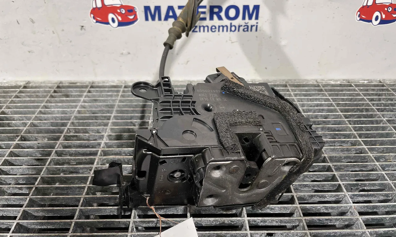 INCUIETOARE USA FATA DREAPTA RENAULT CLIO IV 2012-2021