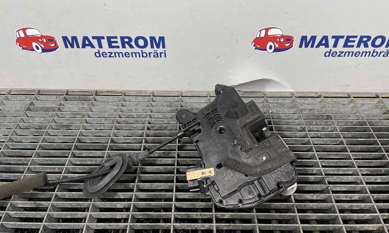 INCUIETOARE USA FATA STANGA RENAULT CLIO IV 2012-2021