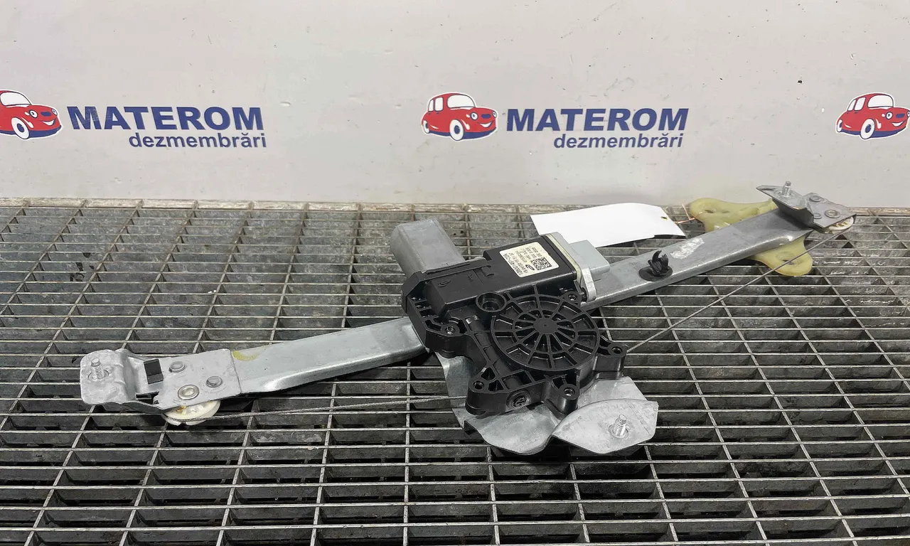 MACARA USA FATA DREAPTA RENAULT CLIO IV 2012-2021