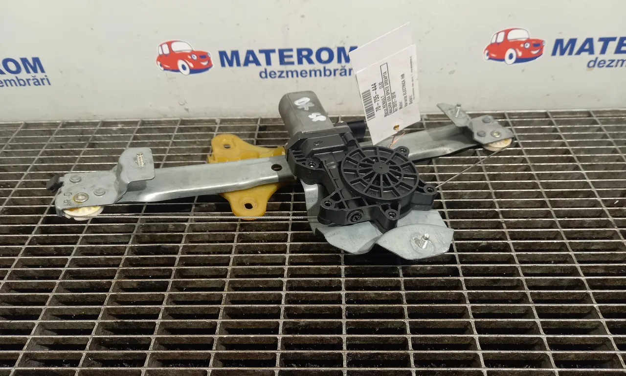 MACARA USA SPATE DREAPTA RENAULT CLIO IV 2012-2021