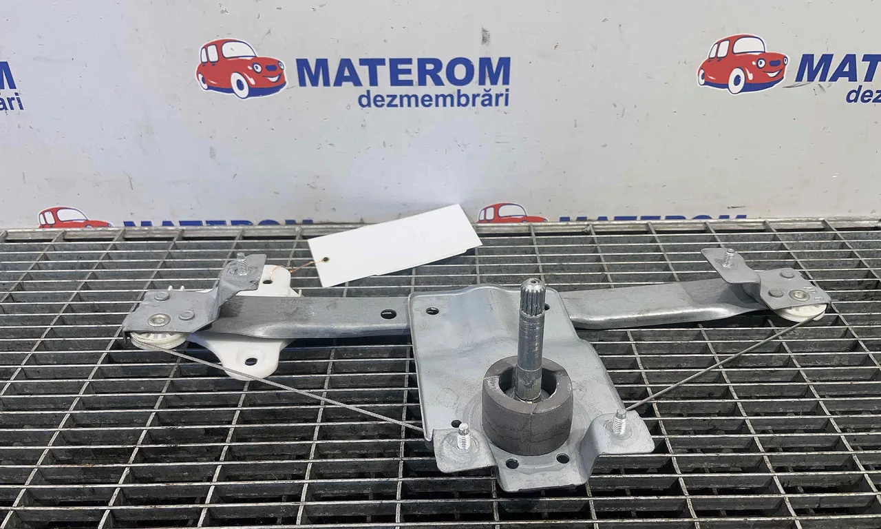 MACARA USA SPATE STANGA RENAULT CLIO IV 2012-2021