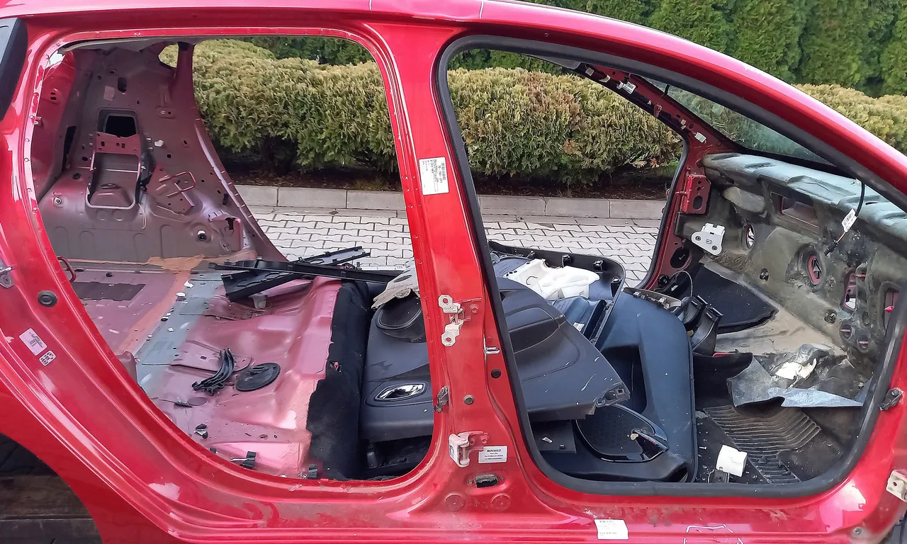 STALP MIJLOC DREAPTA RENAULT CLIO IV 2012-2021