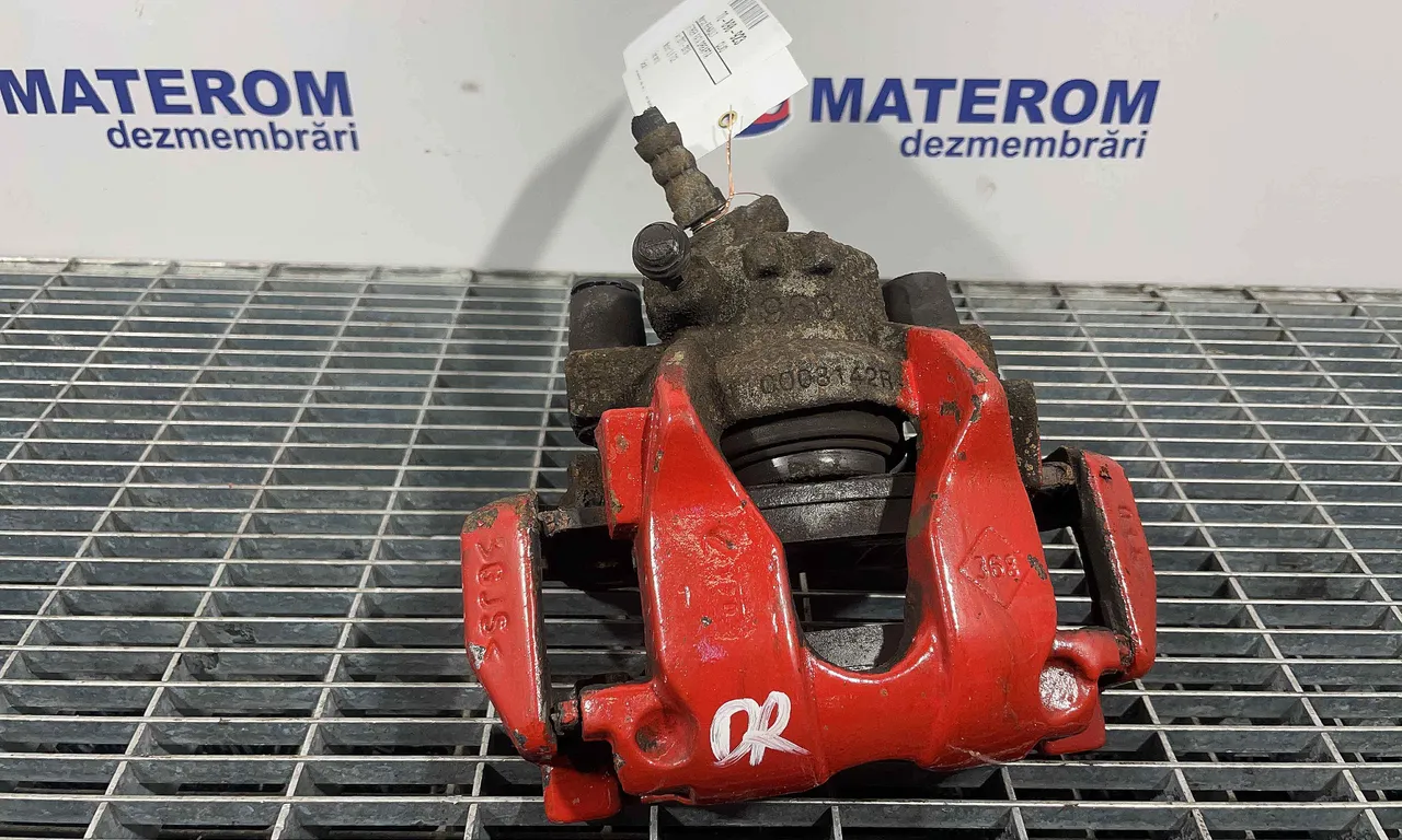 ETRIER FATA DREAPTA RENAULT CLIO IV 2012-2021