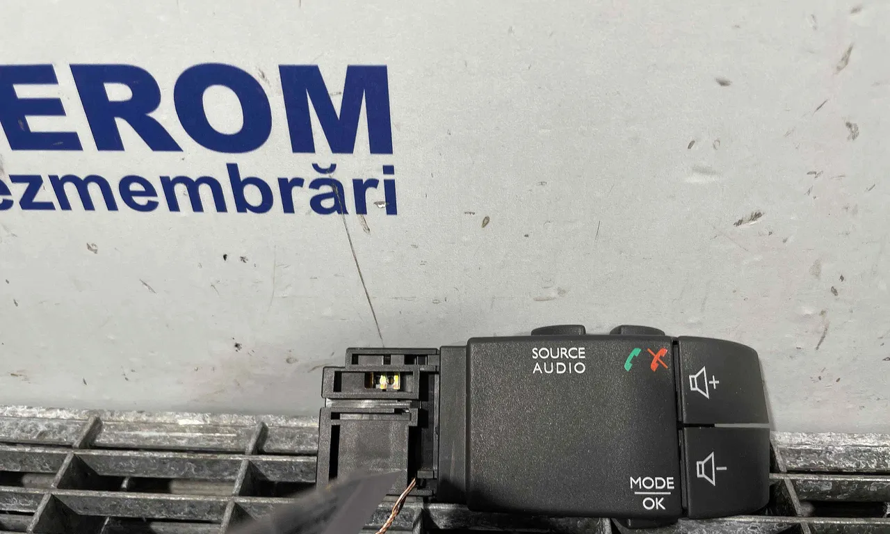 BUTOANE COMENZI VOLAN RENAULT CLIO IV 2012-2021