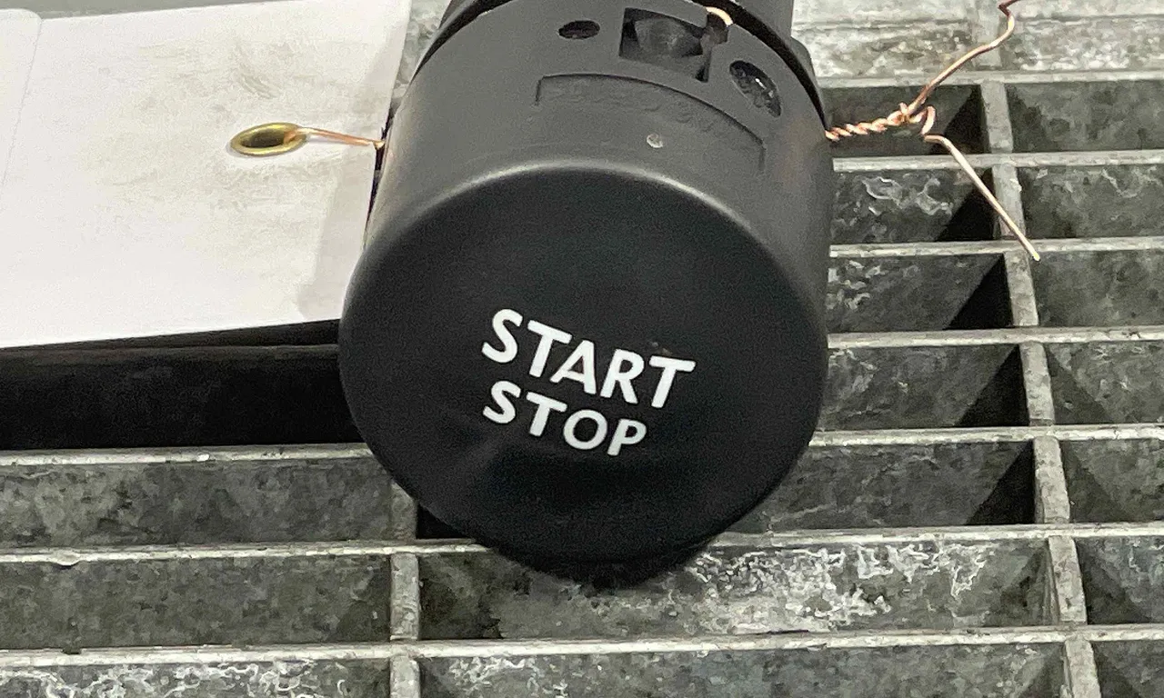 INTRERUPATOR START /STOP RENAULT CLIO IV 2012-2021
