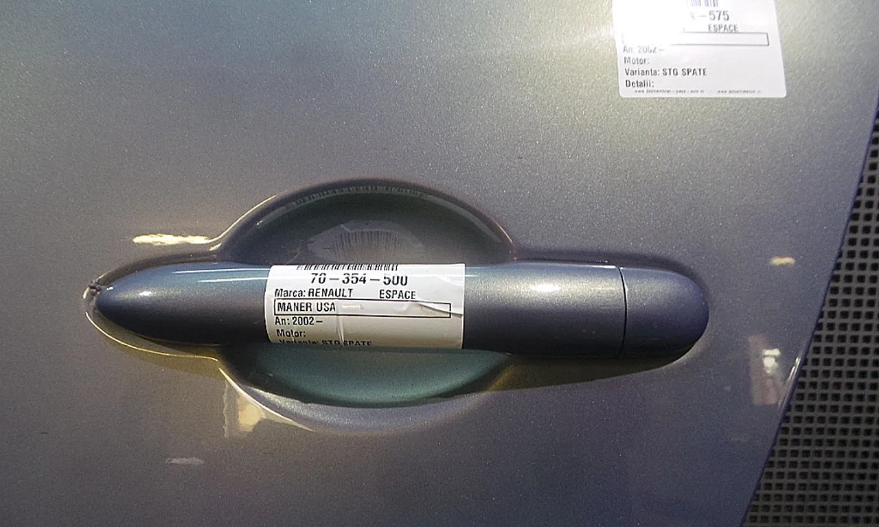 MANER USA SPATE STANGA RENAULT ESPACE IV 2002-2009