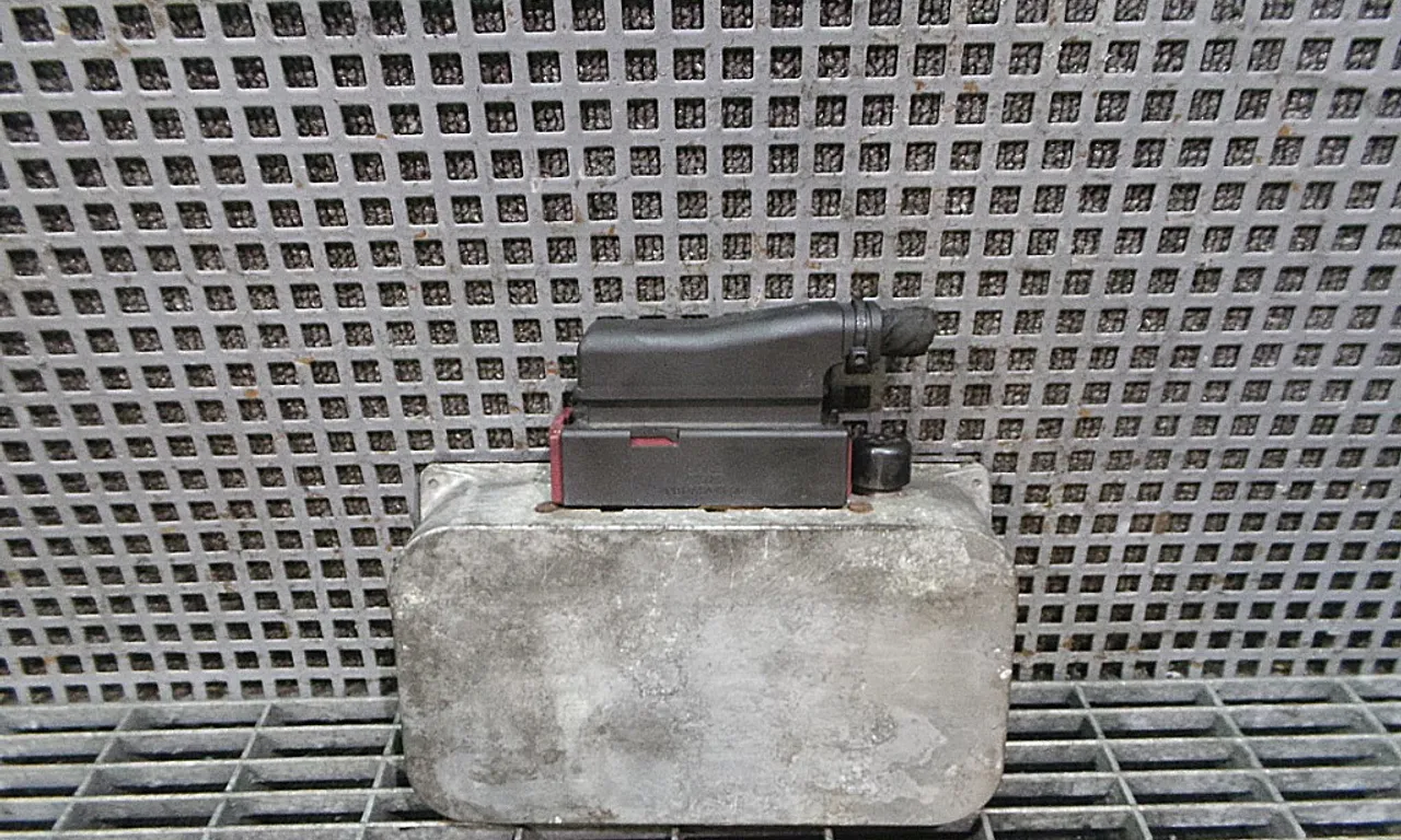 CALCULATOR CUTIE VITEZE RENAULT ESPACE IV 2002-2009