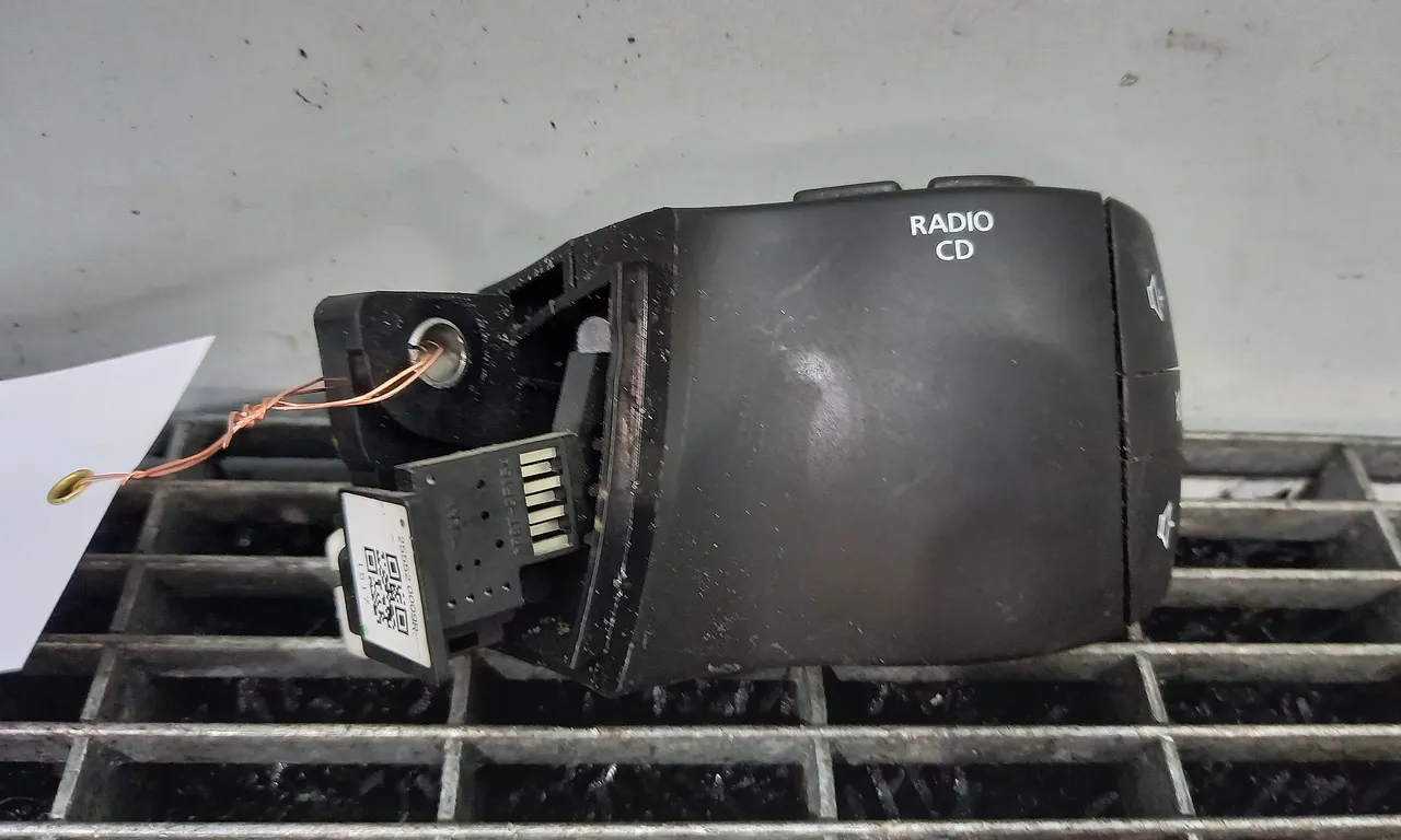 BUTOANE COMENZI VOLAN RENAULT FLUENCE 2010-2015
