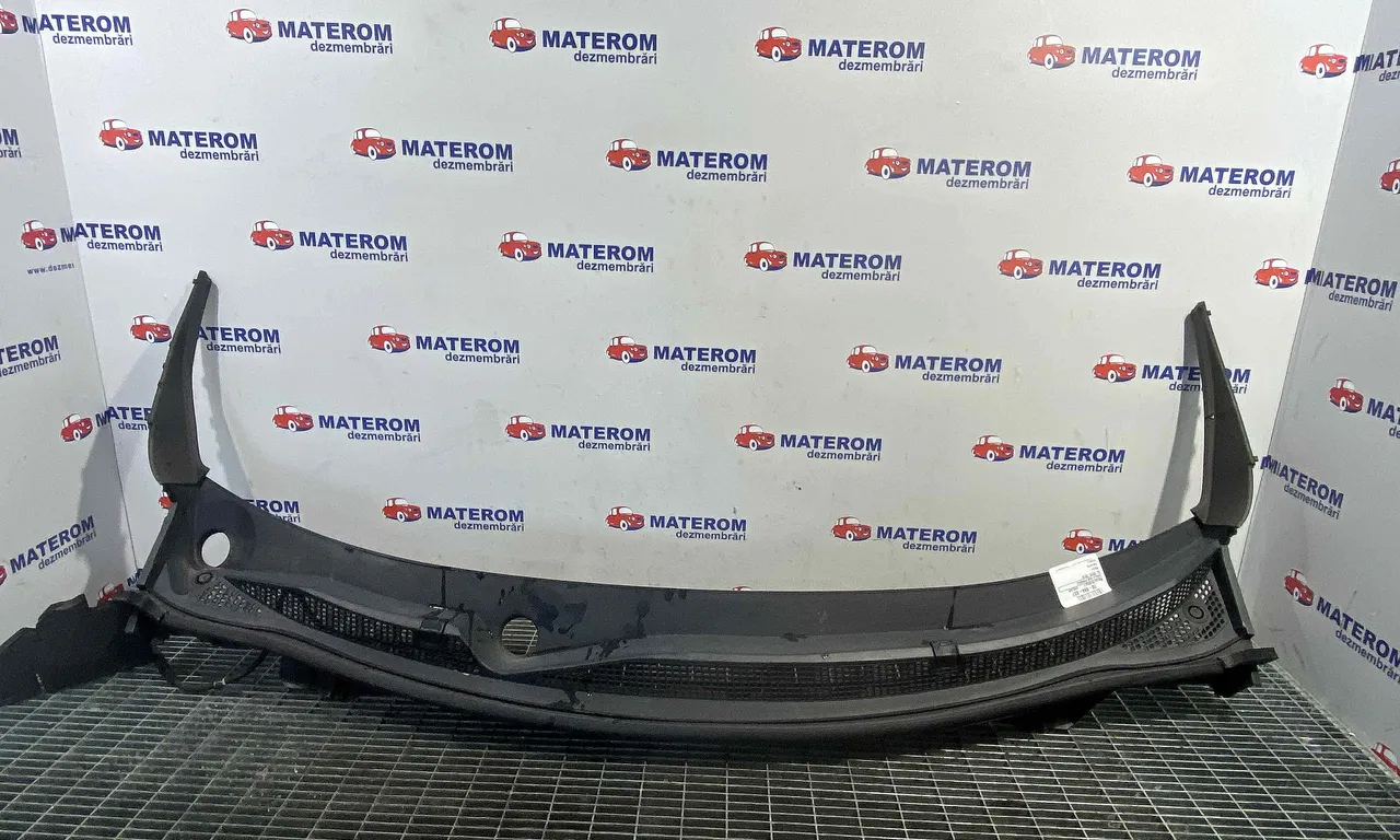 GRILA SUB PARBRIZ RENAULT KADJAR 2015-2018