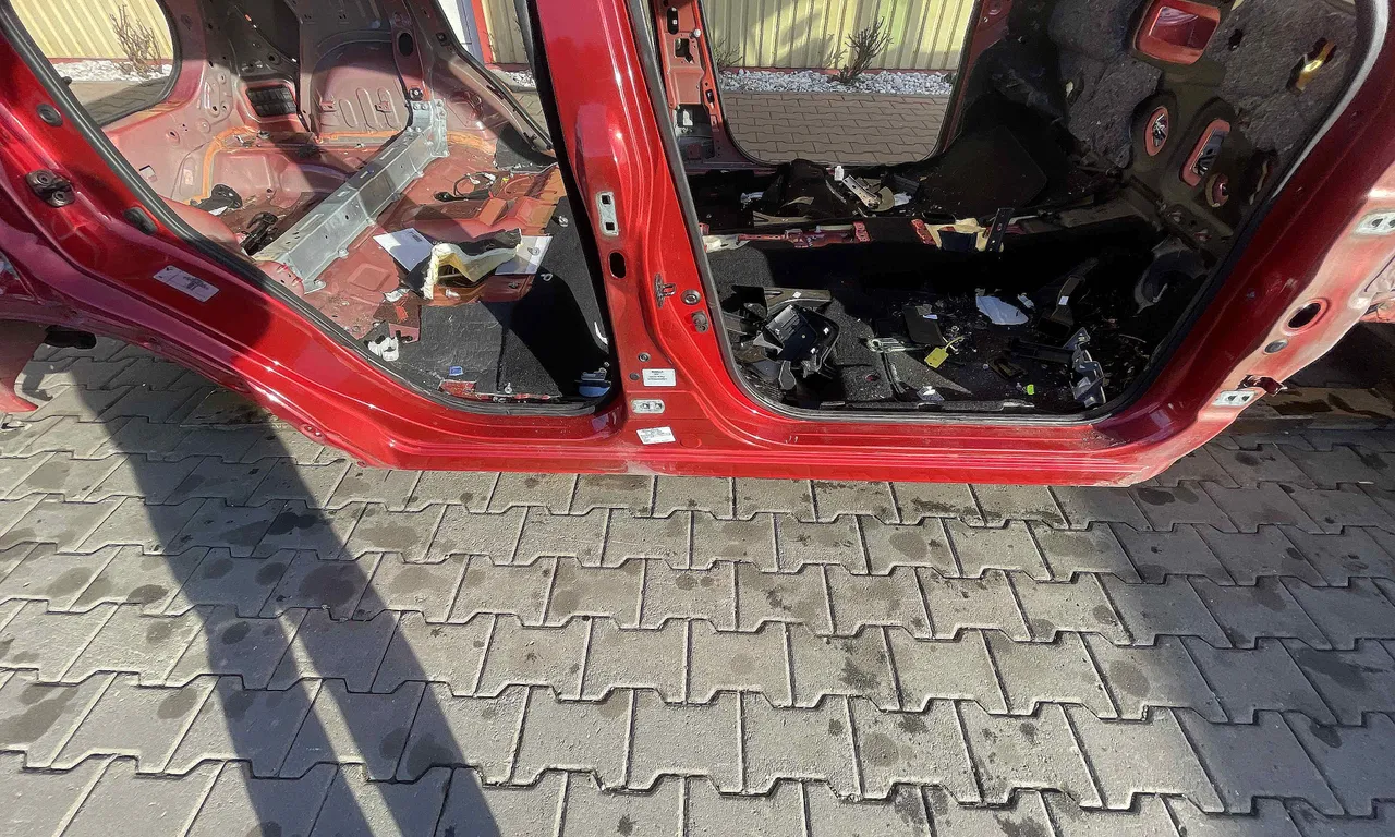 PRAG DREAPTA RENAULT KADJAR 2015-2018